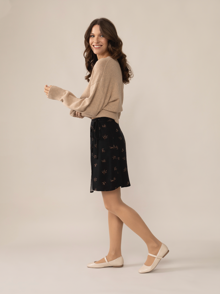 Naomi Foliage Wrap Skirt in Black