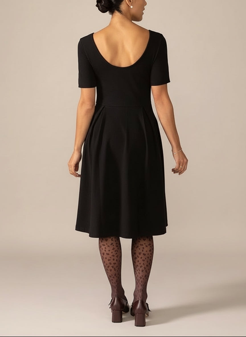 Robe ballerine à manches courtes en tricot - Noir