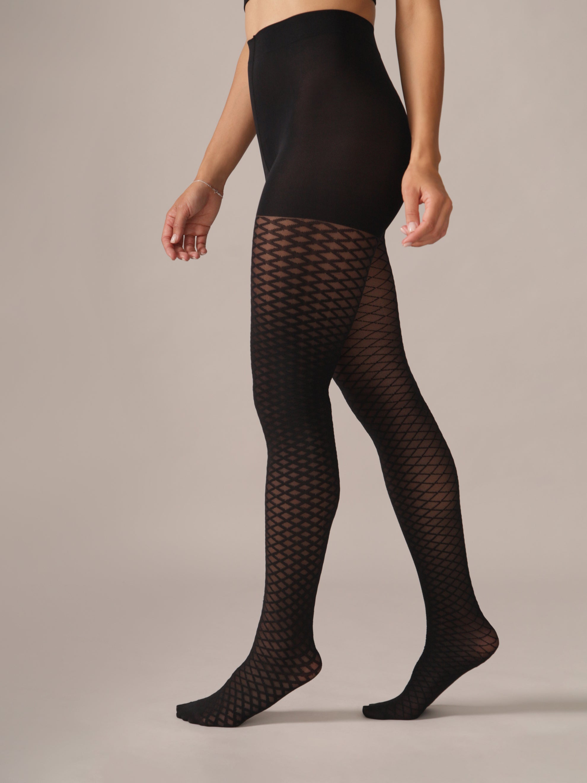 Mini Argyle Tights in Black