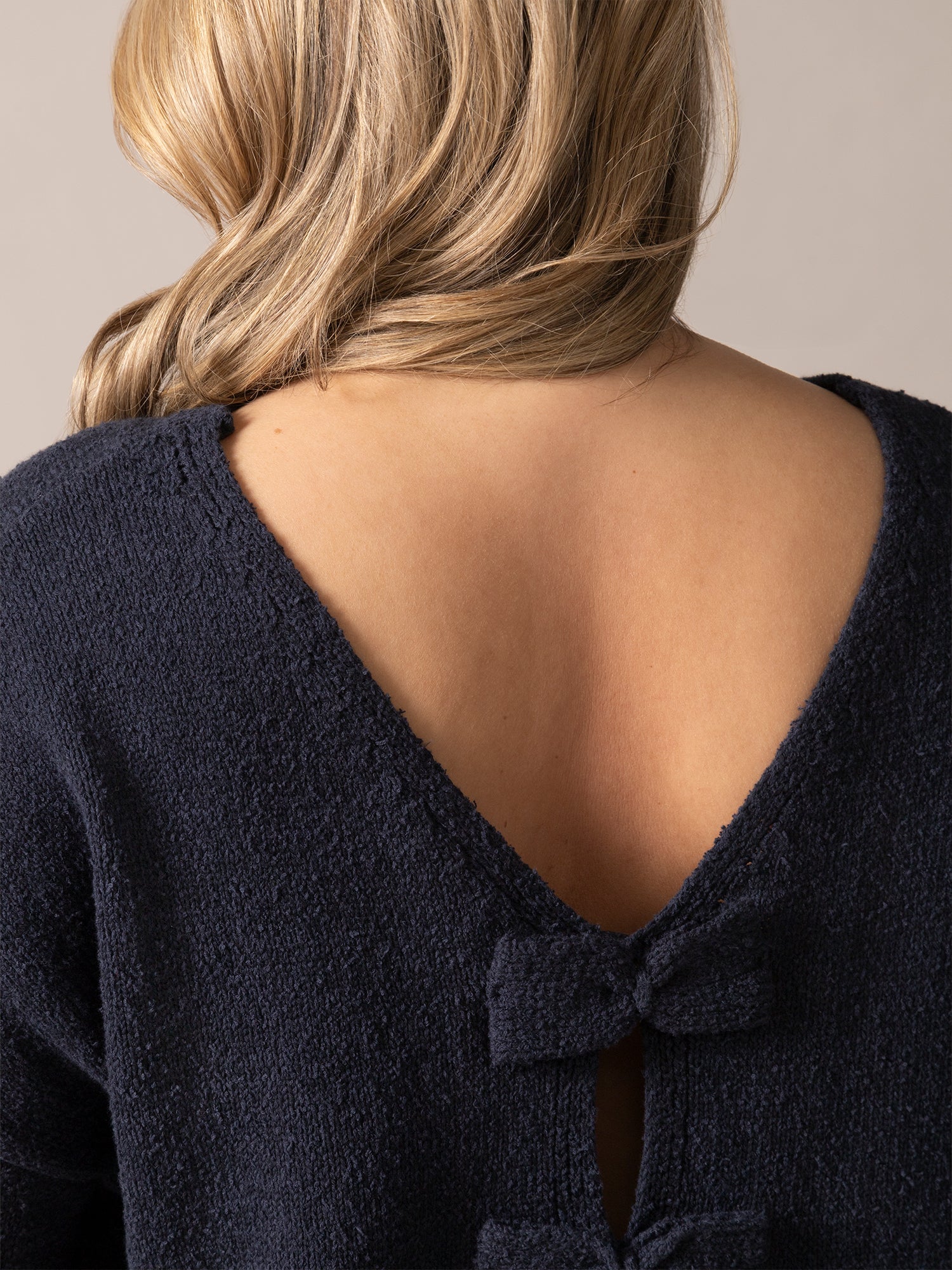 Open Back Sweater With Bows Navy